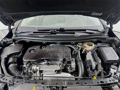 Used 2018 Chevrolet Cruze LT image 27