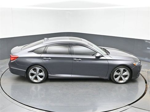 Used 2018 Honda Accord Touring image 41