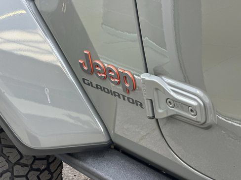 Used 2021 Jeep Gladiator Mojave AWD/4WD image 24