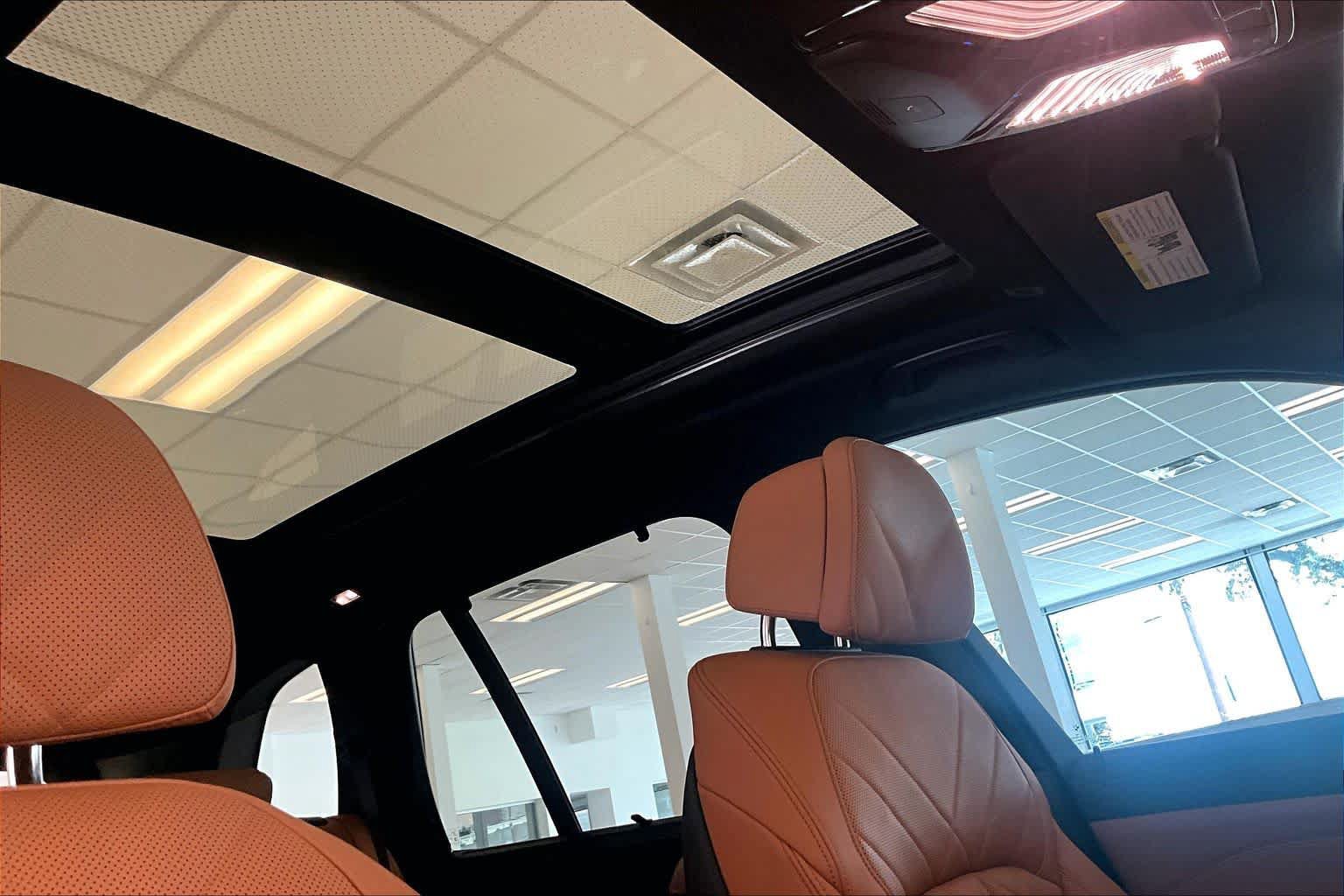 Used 2023 BMW X5 xDrive45e w/ Executive Package AWD/4WD image 13