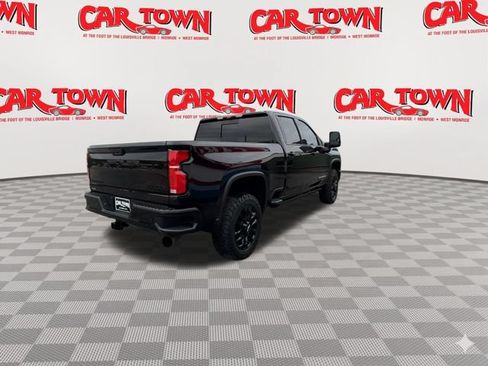 Used 2025 Chevrolet Silverado 2500 High Country w/ Midnight Edition AWD/4WD image 8