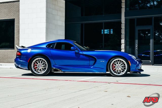 Used 2013 SRT Viper GTS w/ GTS Laguna Interior Pkg RWD image 14