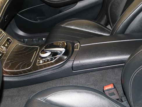 Used 2020 Mercedes-Benz E 350 Sedan image 26