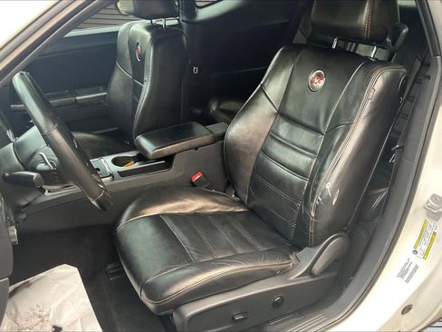 Used 2014 Dodge Challenger SXT RWD image 20