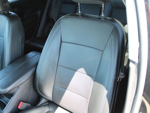 Used 2024 GMC Terrain SLT FWD image 19