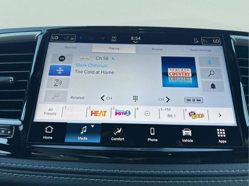 New 2026 Chrysler Pacifica Select FWD image 16