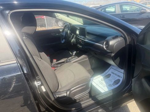 Used 2021 Kia Forte LXS FWD image 28
