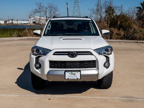 Certified 2023 Toyota 4Runner TRD Off-Road Premium image 2