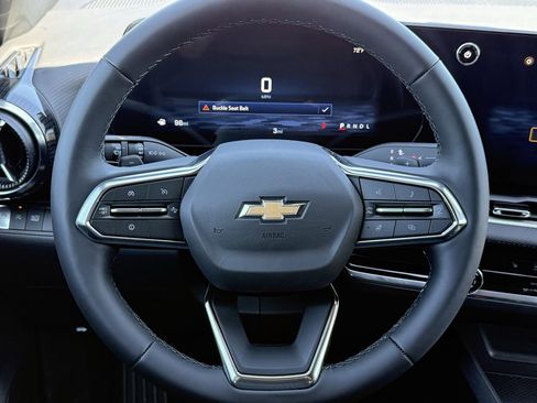 New 2026 Chevrolet Equinox LT image 11