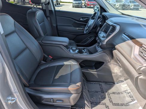 Used 2023 GMC Acadia AT4 w/ Trailering Package AWD/4WD image 11