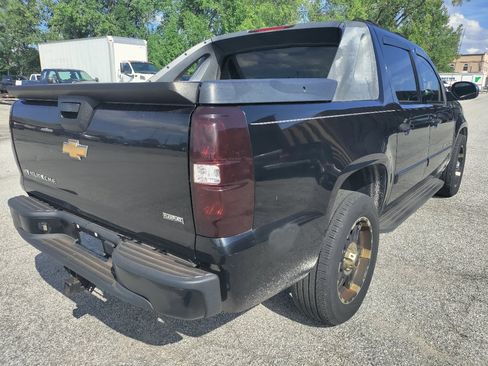 Used 2007 Chevrolet Avalanche LT w/ LT Preferred Equipment Group image 6