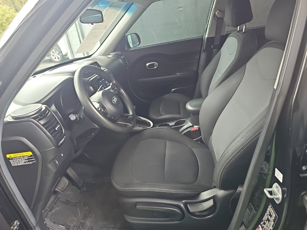 Used 2019 Kia Soul + FWD image 32