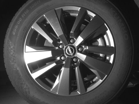 Used 2025 Nissan Pathfinder SV FWD image 16