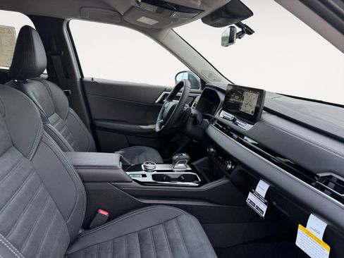 Used 2025 Mitsubishi Outlander SE AWD/4WD image 15