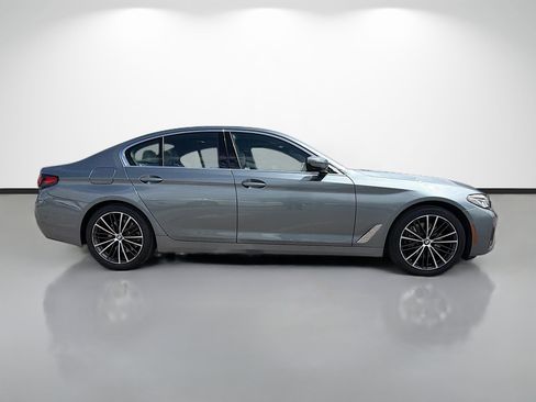 Used 2021 BMW 540i w/ Premium Package image 2