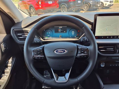 Used 2023 Ford Escape Platinum AWD/4WD image 21