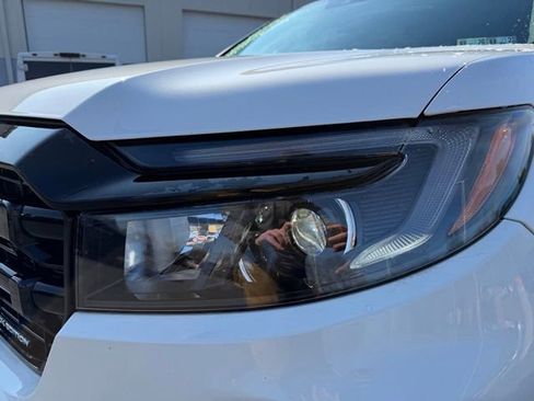 Used 2025 Honda Ridgeline Black Edition image 12