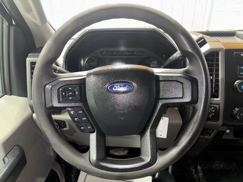 Used 2019 Ford F250 XL w/ Snow Plow Prep Package AWD/4WD image 18
