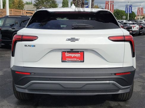 New 2026 Chevrolet Blazer EV LT image 20