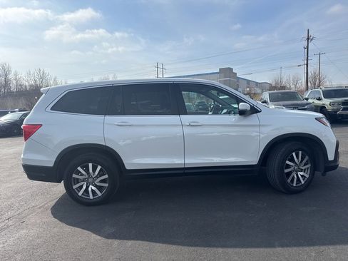 Used 2021 Honda Pilot EX image 2