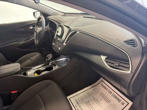 Used 2024 Chevrolet Malibu LT image 33