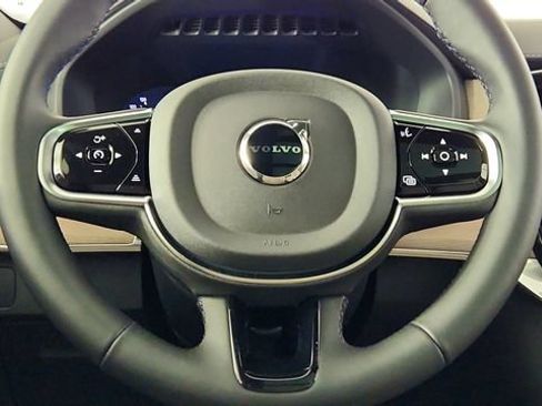 Used 2027 Volvo XC90 B6 Plus AWD/4WD image 25