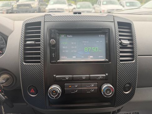 Used 2012 Nissan Frontier SL RWD image 15