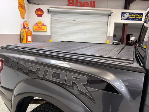 Used 2018 Ford F150 Raptor w/ Equipment Group 802A Luxury AWD/4WD image 50