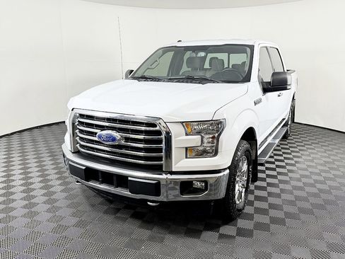 Used 2017 Ford F150 XLT w/ Equipment Group 302A Luxury image 2