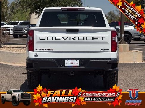 Used 2023 Chevrolet Silverado 1500 RST w/ Redline Edition AWD/4WD image 7
