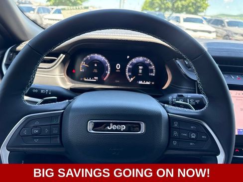 New 2026 Jeep Grand Cherokee L Limited AWD/4WD image 18