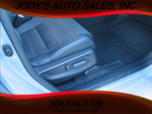 Used 2020 Honda CR-V Touring image 27