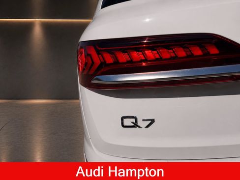 Used 2023 Audi Q7 3.0T Premium Plus w/ Premium Plus Package AWD/4WD image 4