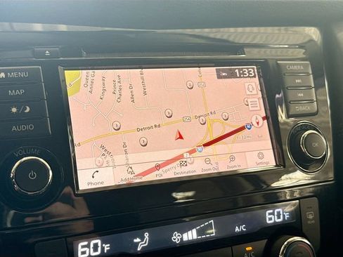 Used 2018 Nissan Rogue SL AWD/4WD image 13