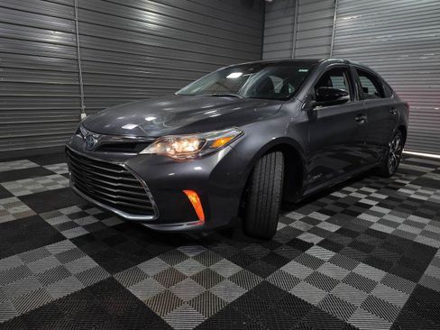Used 2018 Toyota Avalon XLE Premium image 39