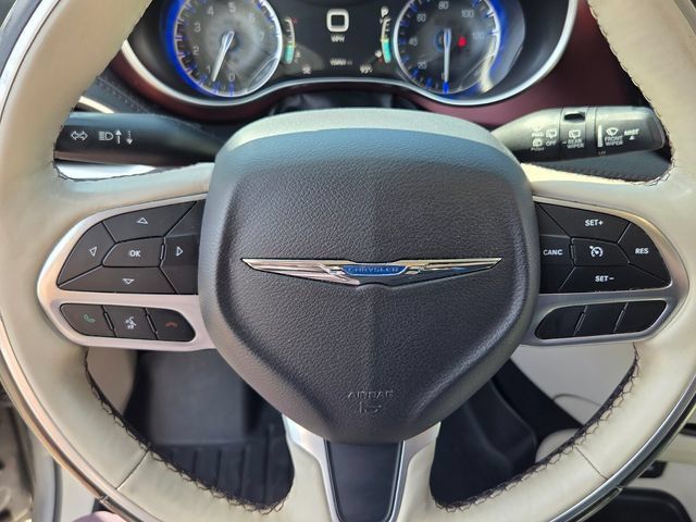 Used 2019 Chrysler Pacifica Limited FWD image 28