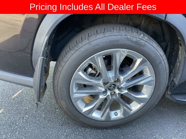 Used 2021 Toyota Highlander Limited AWD/4WD image 9