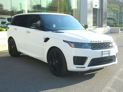 Used 2022 Land Rover Range Rover Sport HST image 10