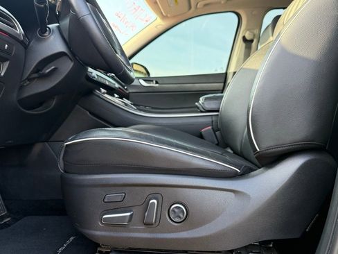 Used 2024 Hyundai Palisade Limited image 9