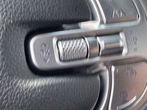 Certified 2024 Genesis GV70 2.5T Advanced w/ Advanced Package image 18