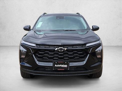 New 2026 Chevrolet Trax LT w/ Driver Confidence Package FWD image 6