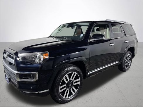 Used 2023 Toyota 4Runner Limited image 2