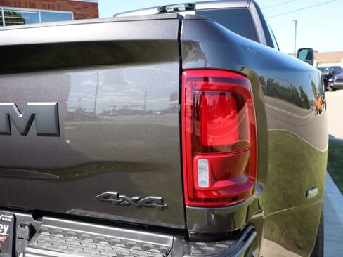 New 2026 RAM 3500 Laramie w/ Night Edition AWD/4WD image 44