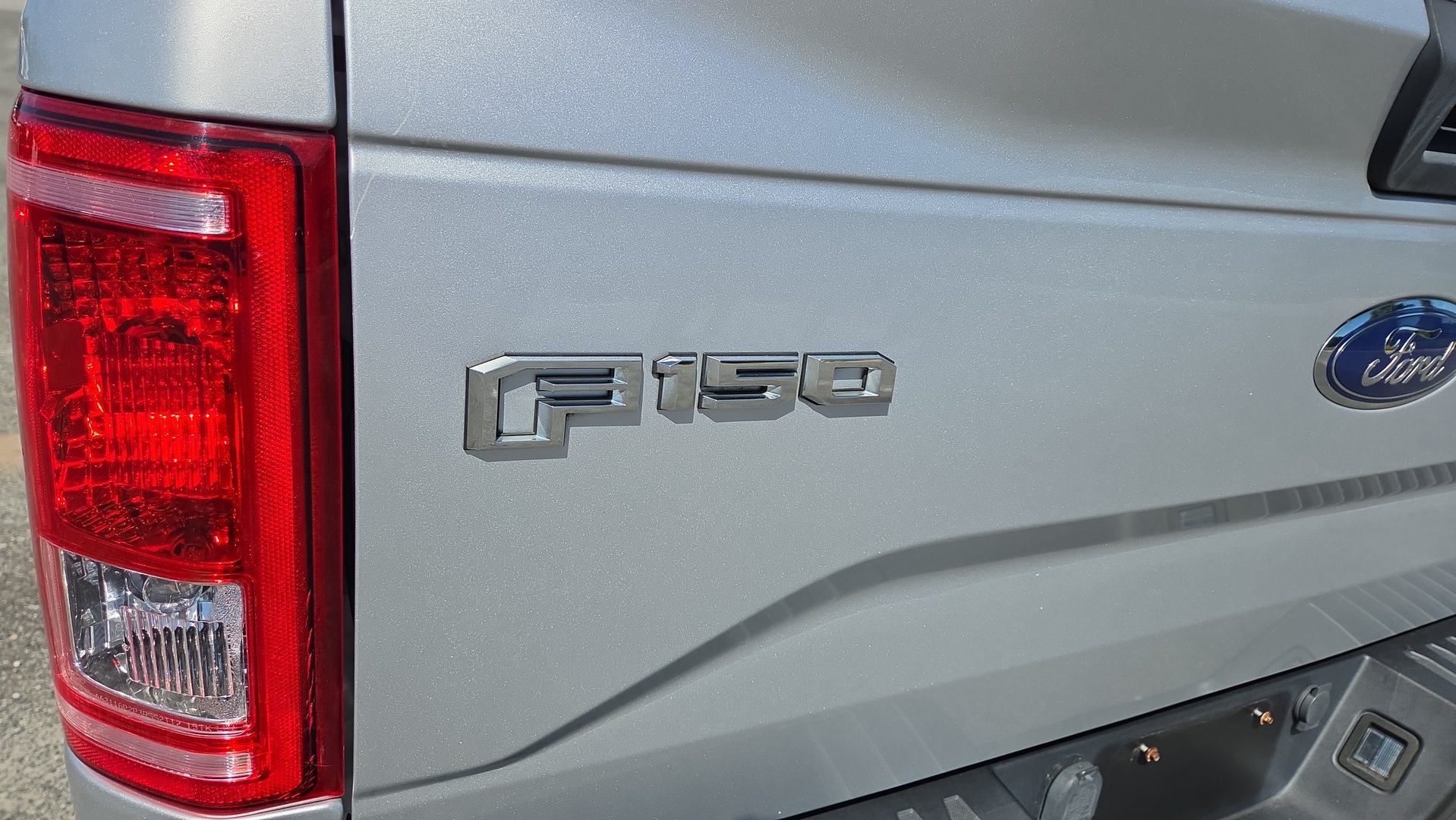 Used 2016 Ford F150 XL w/ Equipment Group 101A Mid RWD image 18