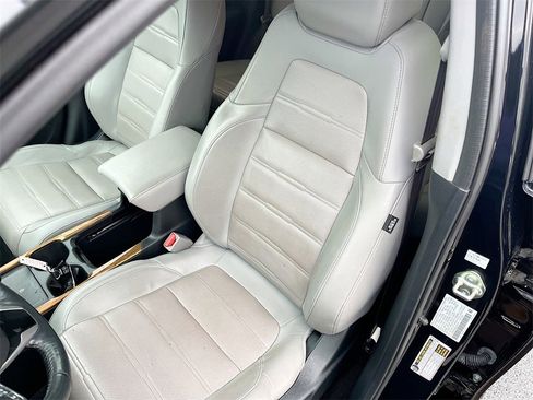 Used 2020 Honda CR-V Touring image 22