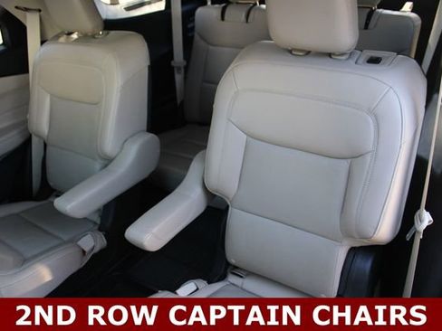 Used 2021 Ford Explorer Limited w/ Equipment Group 301A AWD/4WD image 9
