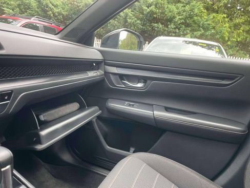 Used 2023 Honda CR-V Sport image 33