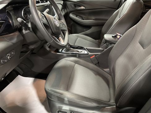Used 2023 Buick Encore GX Select w/ Sport Touring Package image 8