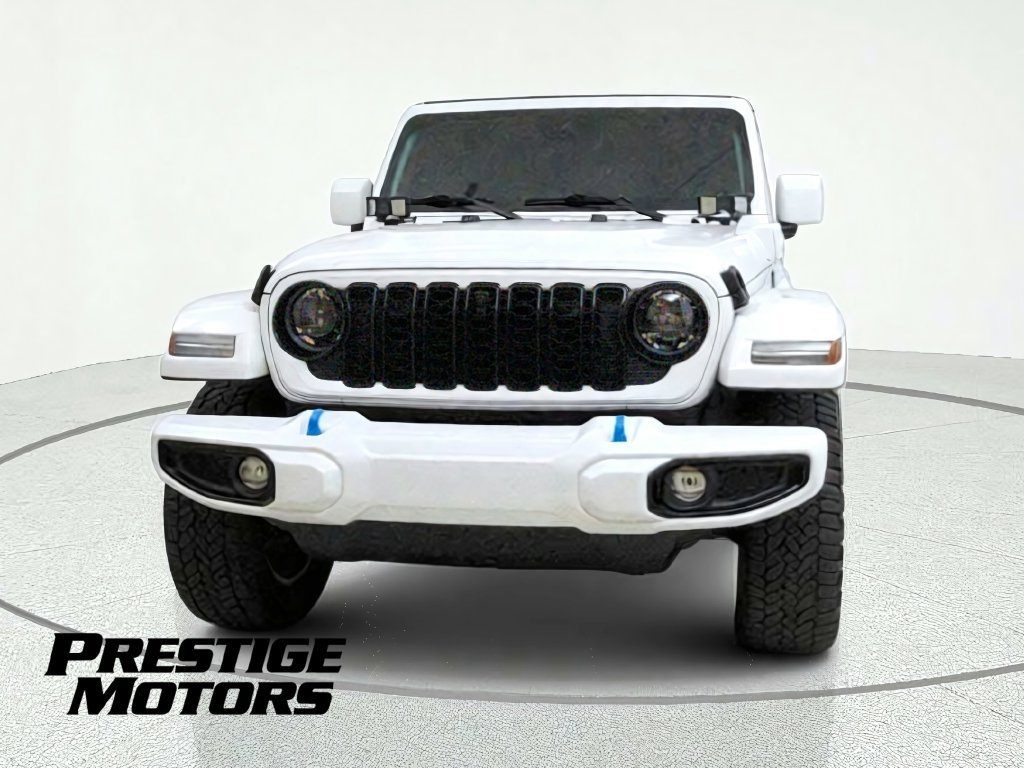 Used 2024 Jeep Wrangler High Altitude AWD/4WD image 2