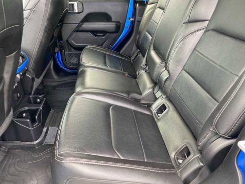 Used 2023 Jeep Gladiator Overland w/ Popular Equipment Package image 27